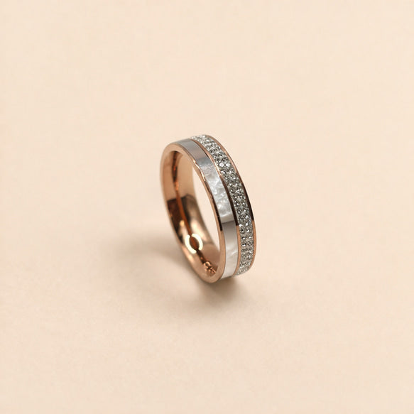 リング｜シェル｜サージカルステンレス│金属アレルギー対応│変色しにくい│気品ある Lumiere Shell Ring
